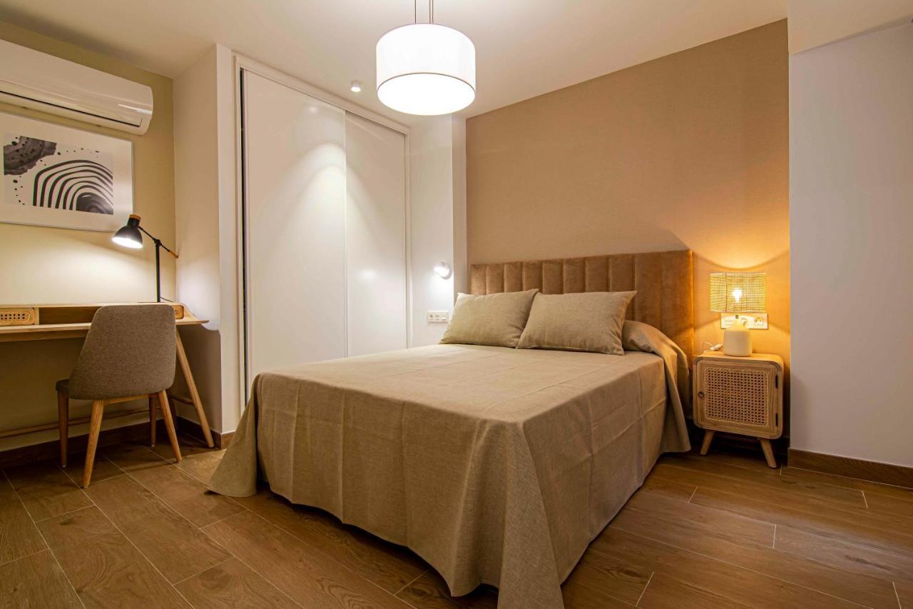 Apartamentos 1 Abril Màlaga Exteriér fotografie