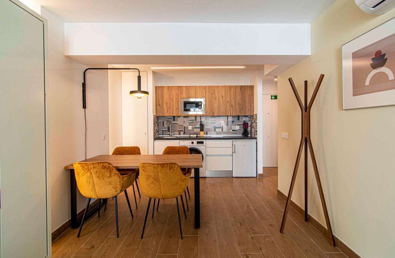 Apartamentos 1 Abril Màlaga Exteriér fotografie