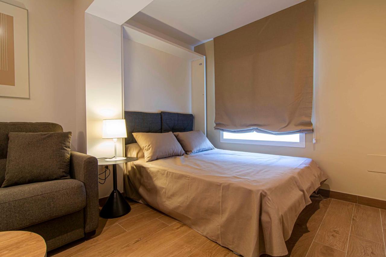 Apartamentos 1 Abril Màlaga Exteriér fotografie
